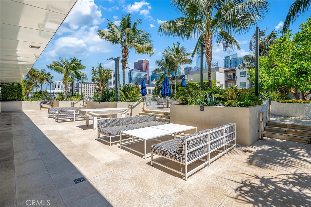 1050 S Grand Avenue 1208