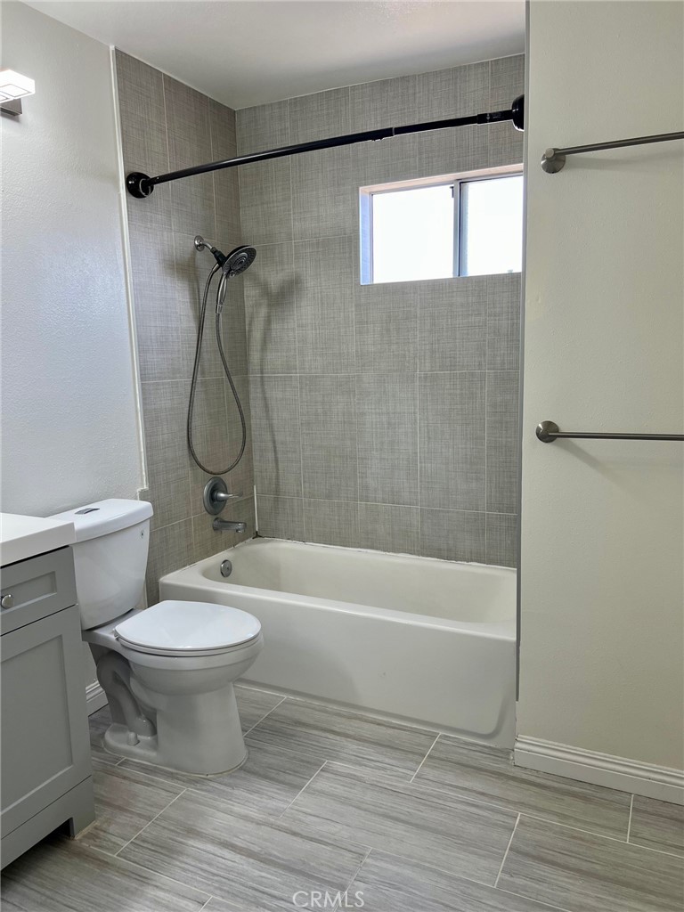 428 N Chapel Avenue B