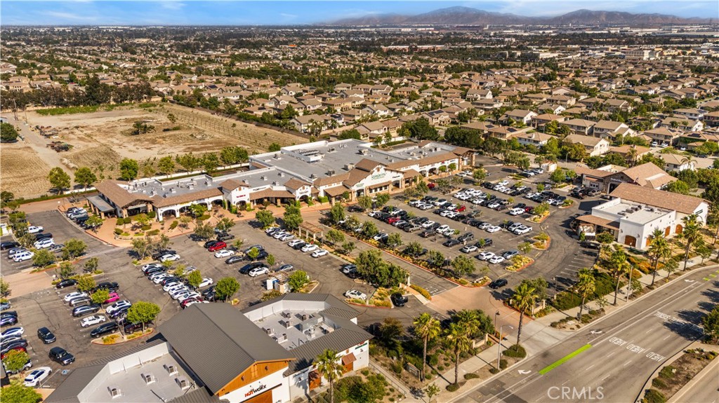 7356 Luminaire Place