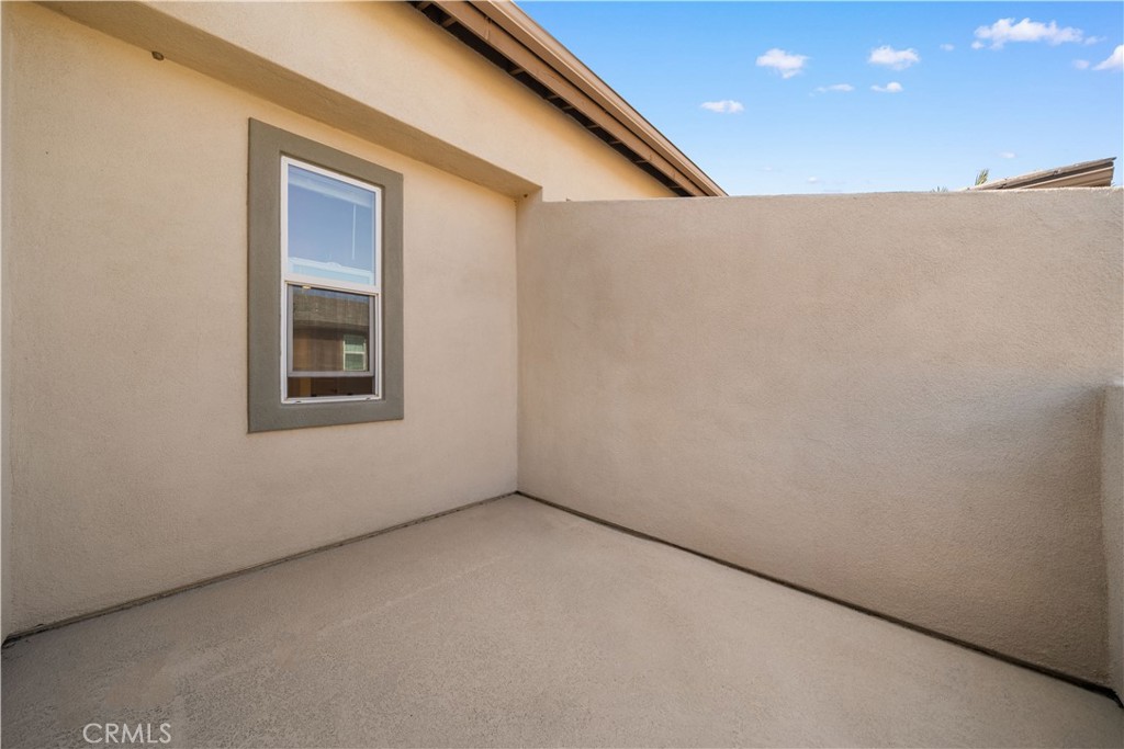 7356 Luminaire Place