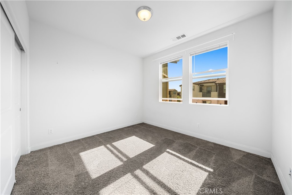 7356 Luminaire Place