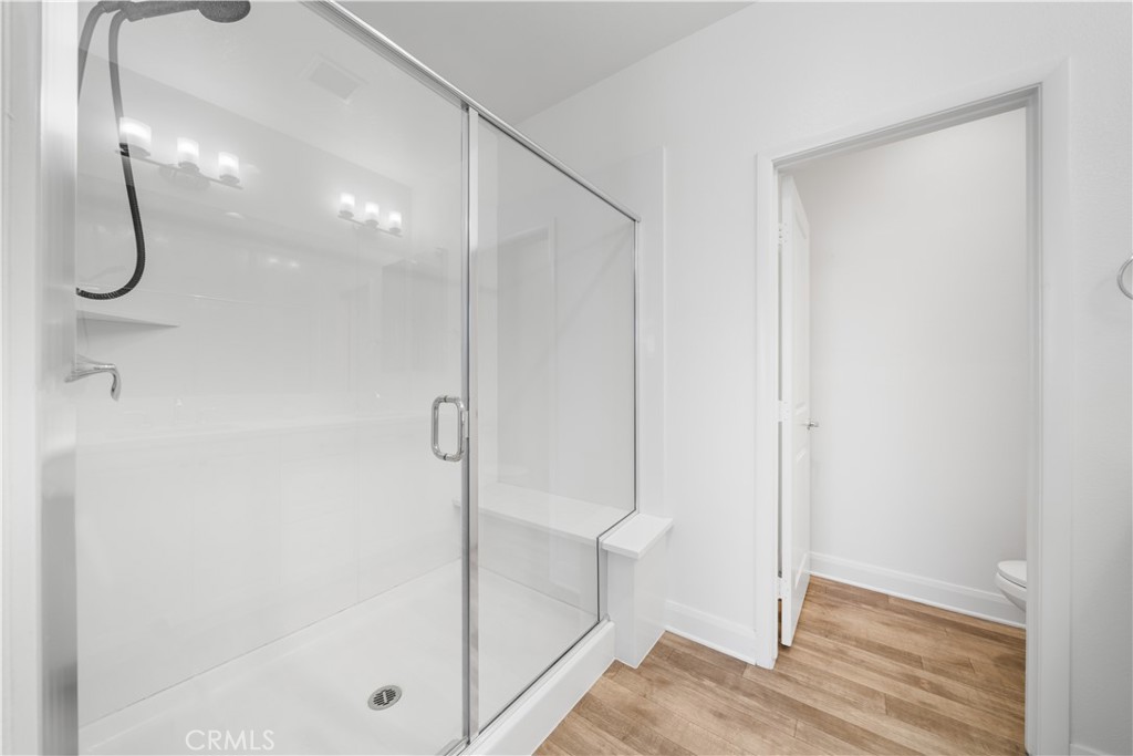 7356 Luminaire Place