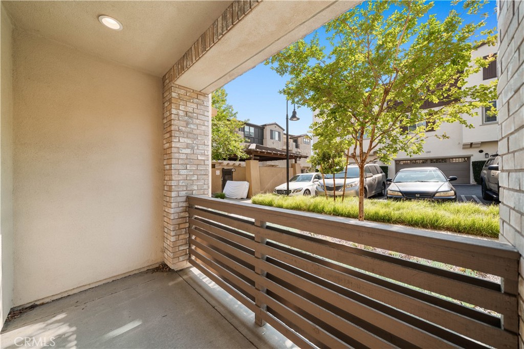 7356 Luminaire Place