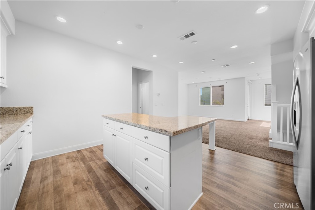 7356 Luminaire Place