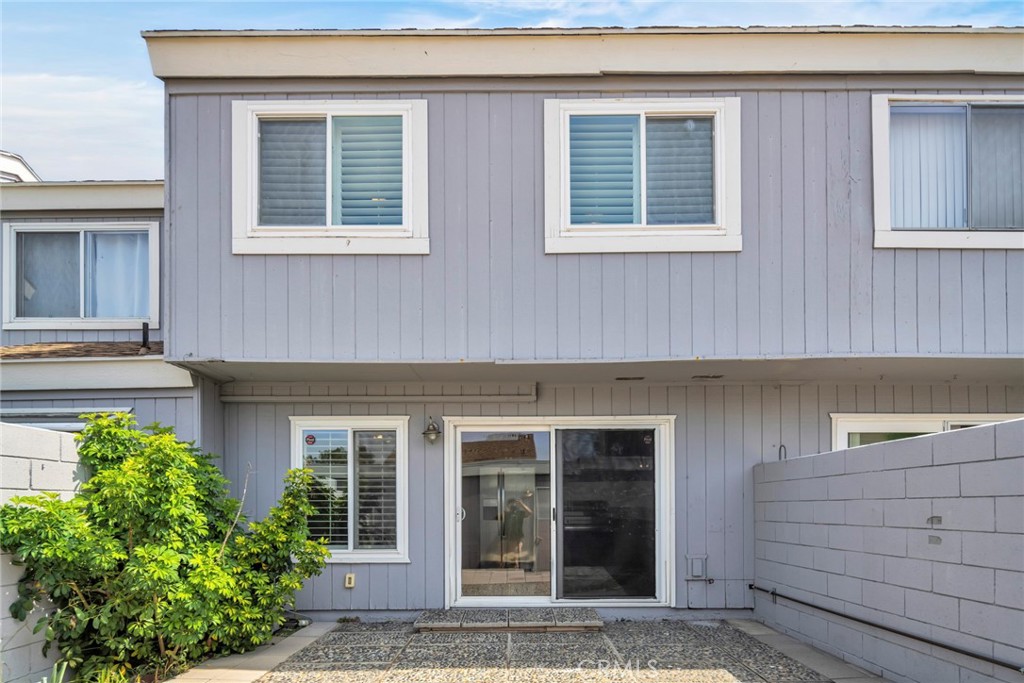 23509 Twin Spring Lane