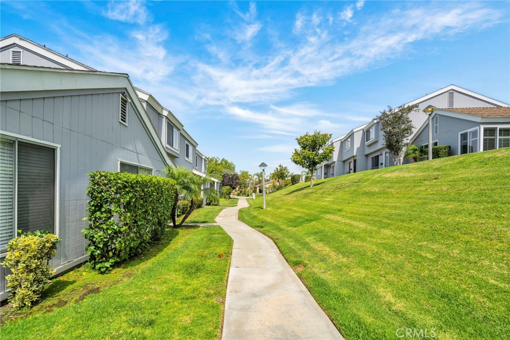 23509 Twin Spring Lane