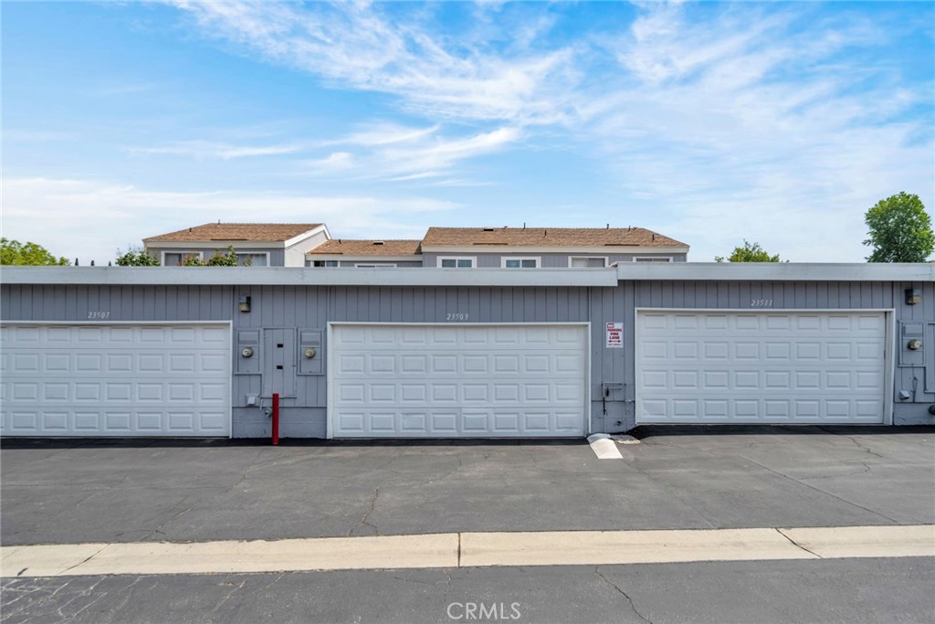 23509 Twin Spring Lane