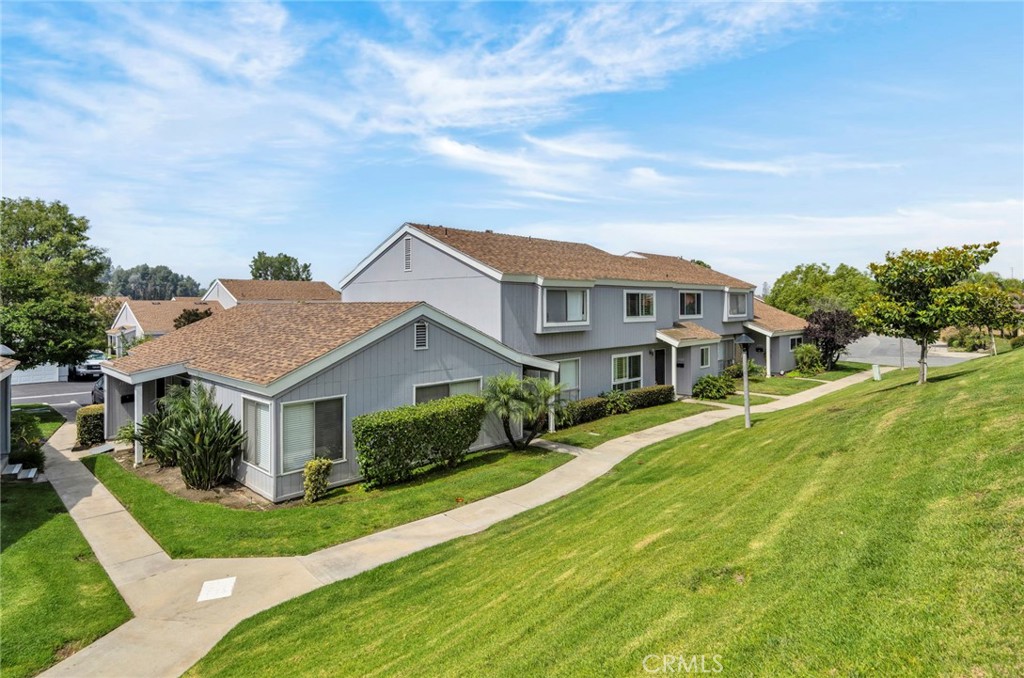 23509 Twin Spring Lane