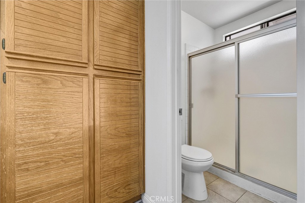 17 Gladstone 105