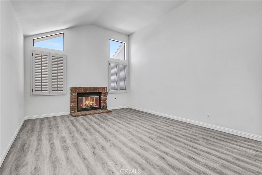 17 Gladstone 105