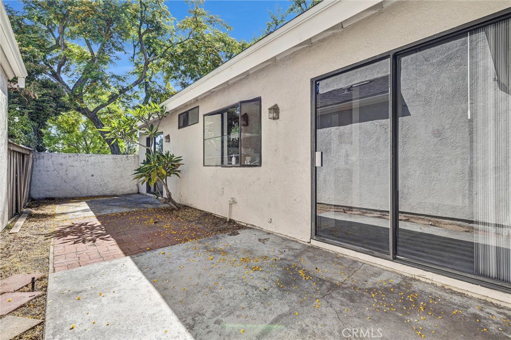 17 Gladstone 105
