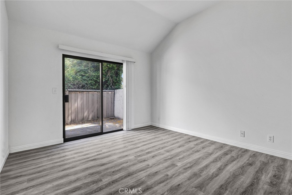 17 Gladstone 105