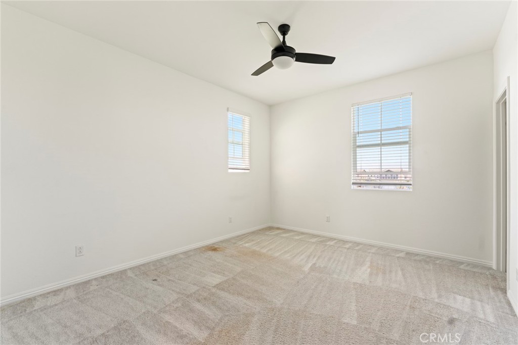 8729 Roving Place