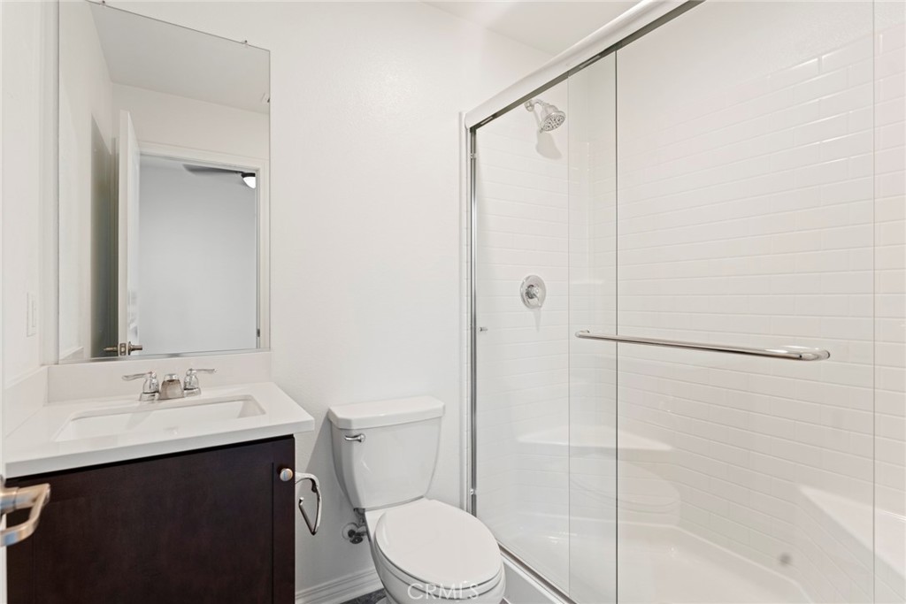 8729 Roving Place