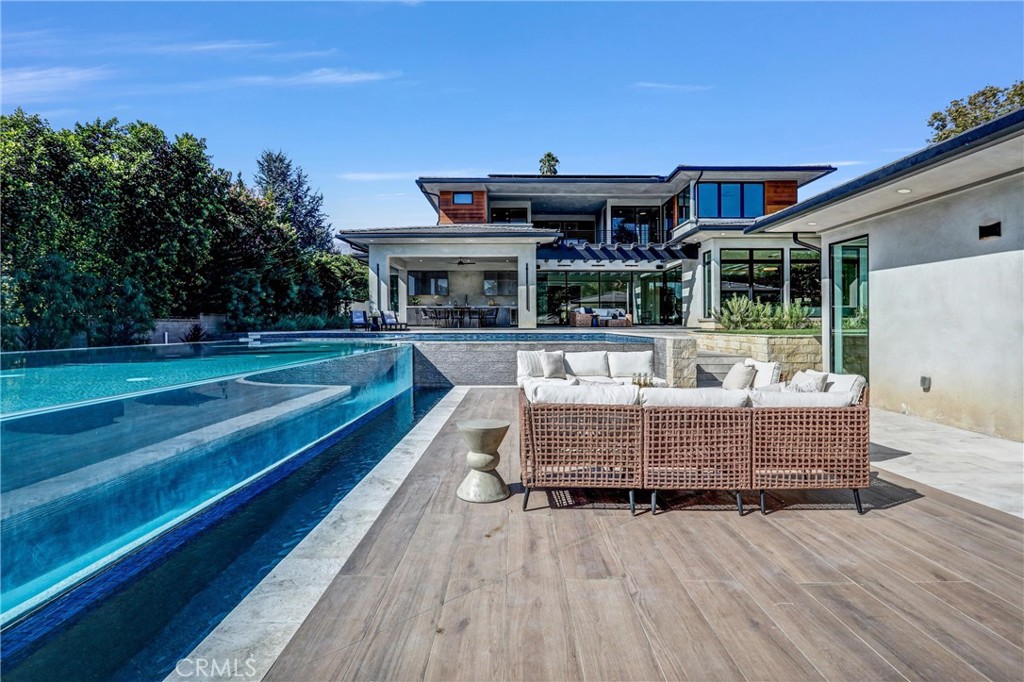 330 Arbolada Drive