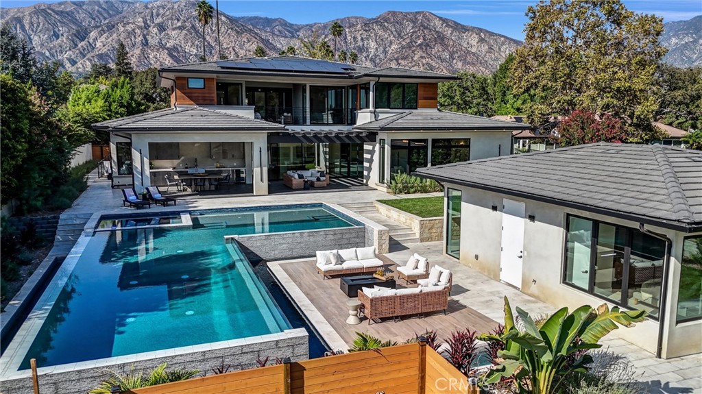 330 Arbolada Drive