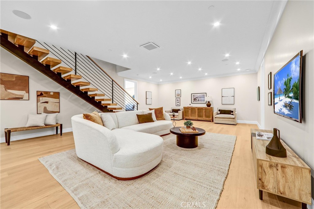 330 Arbolada Drive