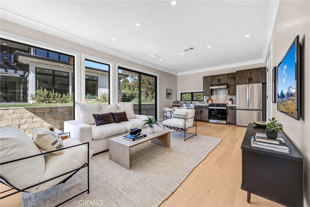 330 Arbolada Drive
