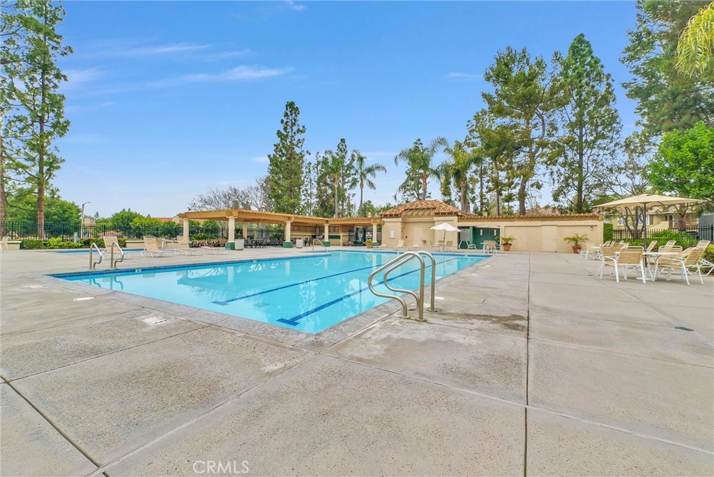 118 Gallery Way