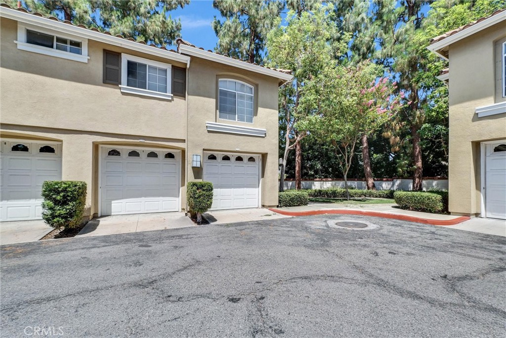 118 Gallery Way
