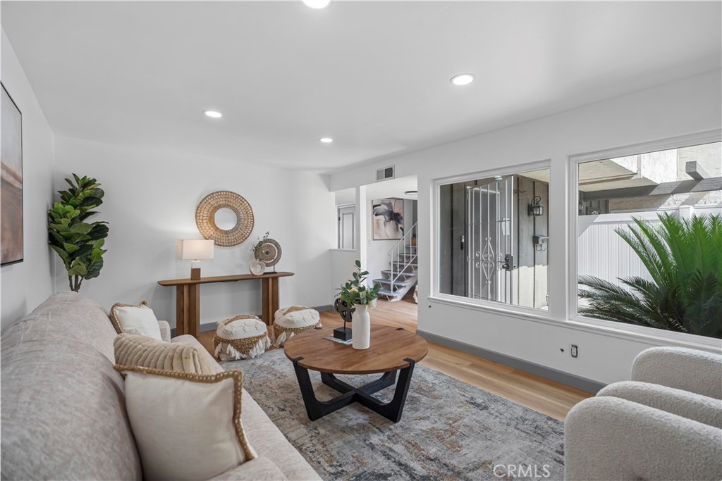 1841 S Camino Del Rio