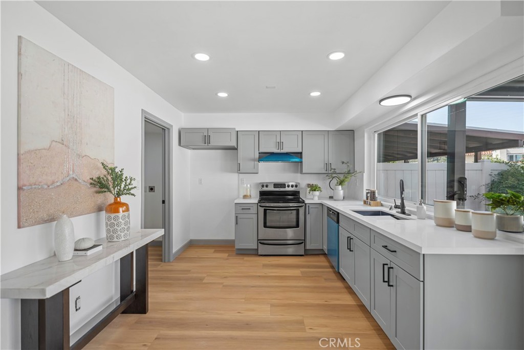 1841 S Camino Del Rio