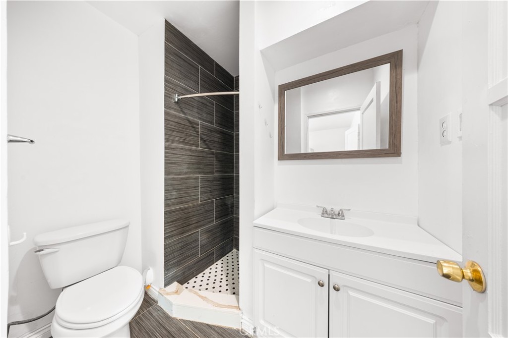 9465 Woodruff Avenue