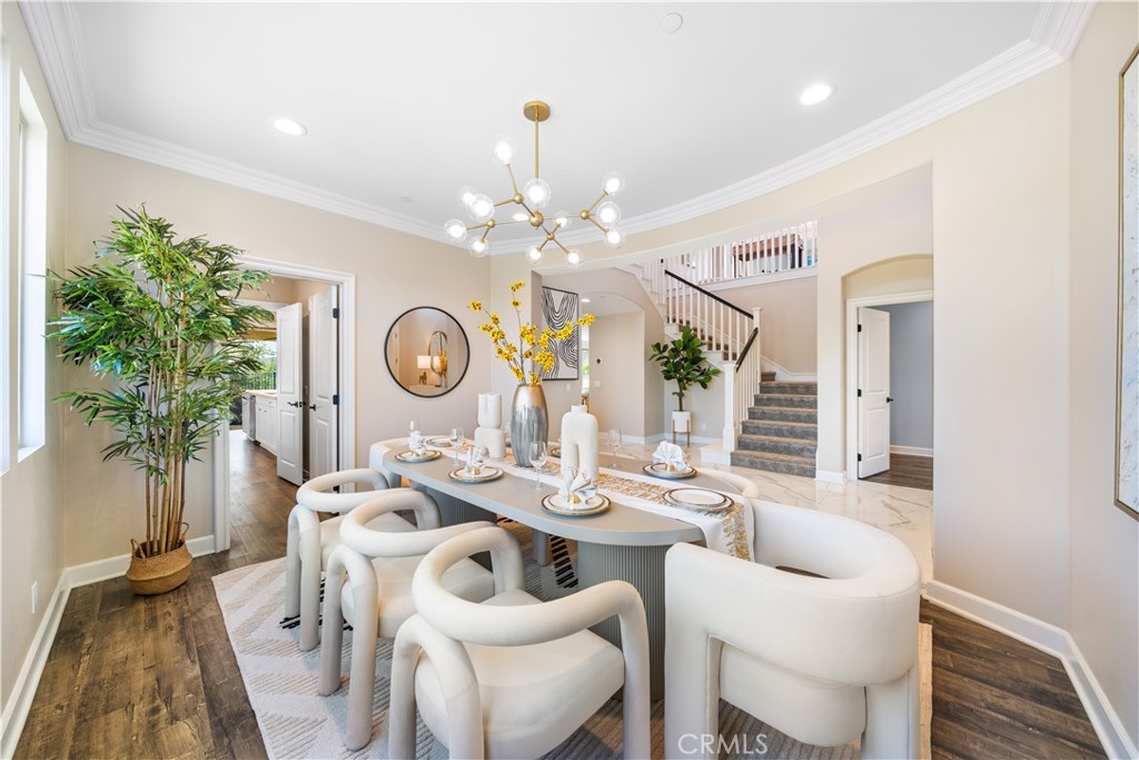 16389 Viewcrest Road