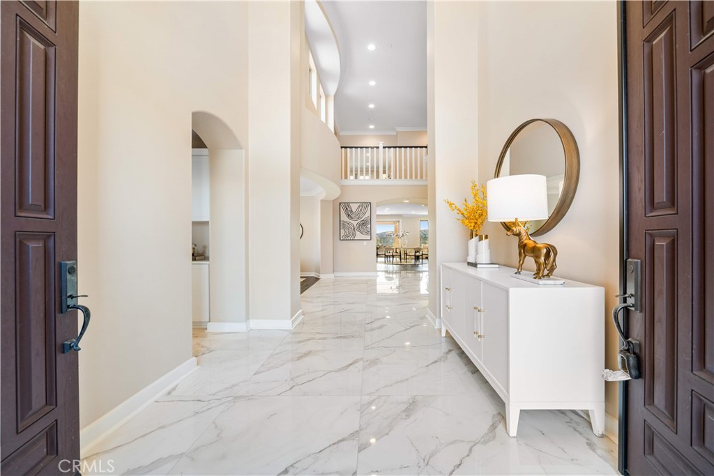 16389 Viewcrest Road