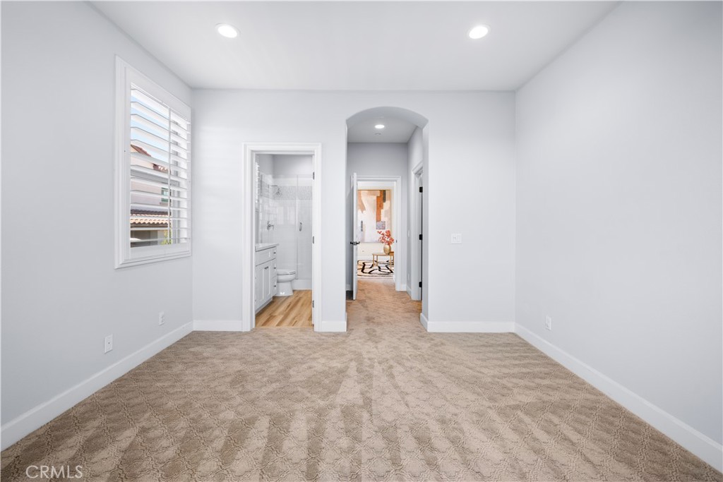 16389 Viewcrest Road