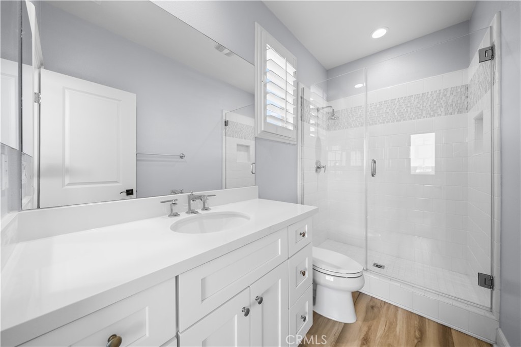 16389 Viewcrest Road