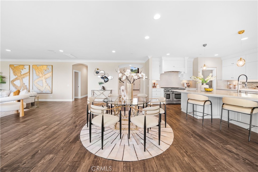 16389 Viewcrest Road