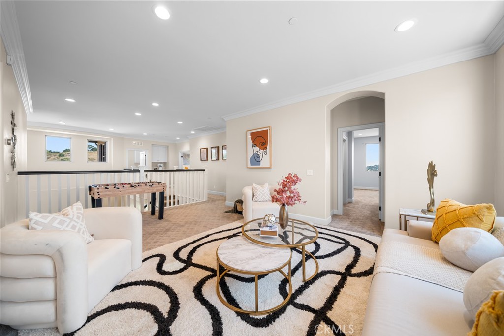 16389 Viewcrest Road