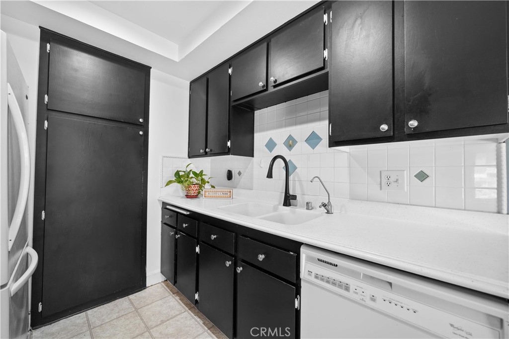 1456 Countrywood Avenue 14