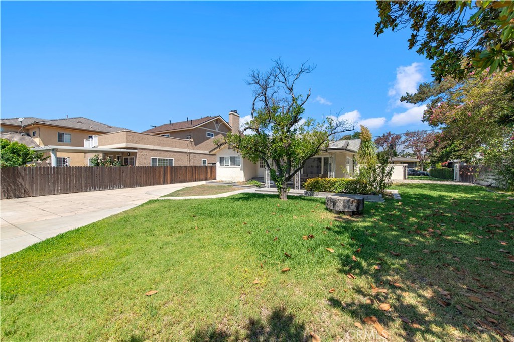 8420 E Hermosa Drive