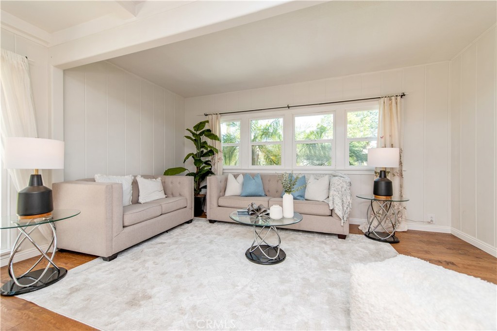 8420 E Hermosa Drive