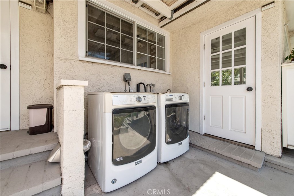 8420 E Hermosa Drive