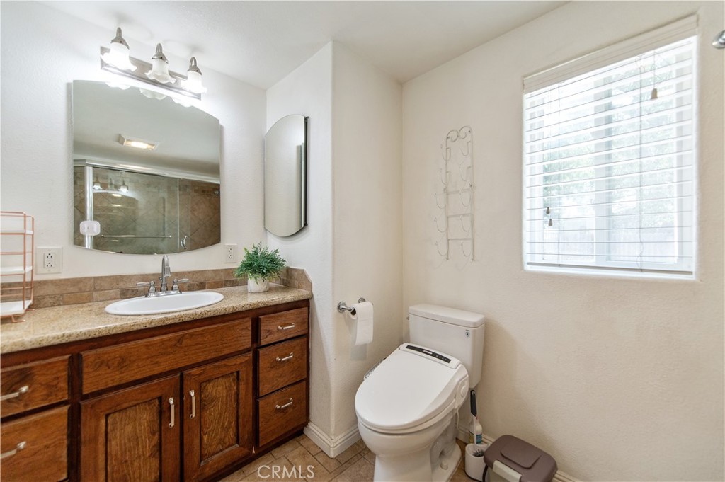 8420 E Hermosa Drive