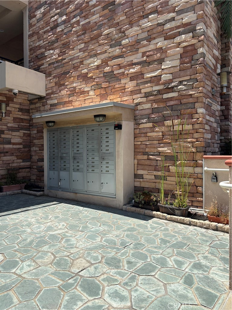 111 N 2nd Street 308