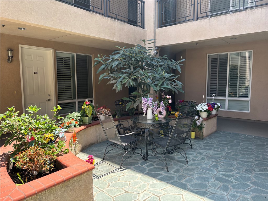 111 N 2nd Street 308