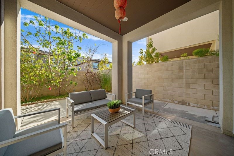 73 Pelican Lane