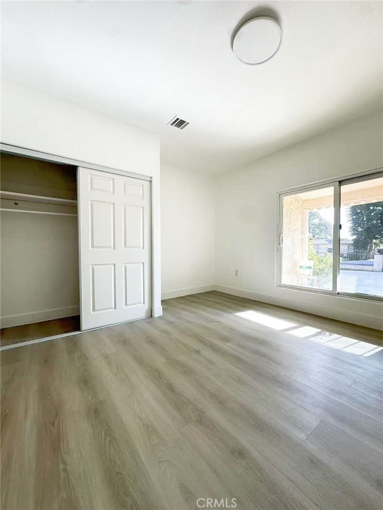 528 S Avington Avenue