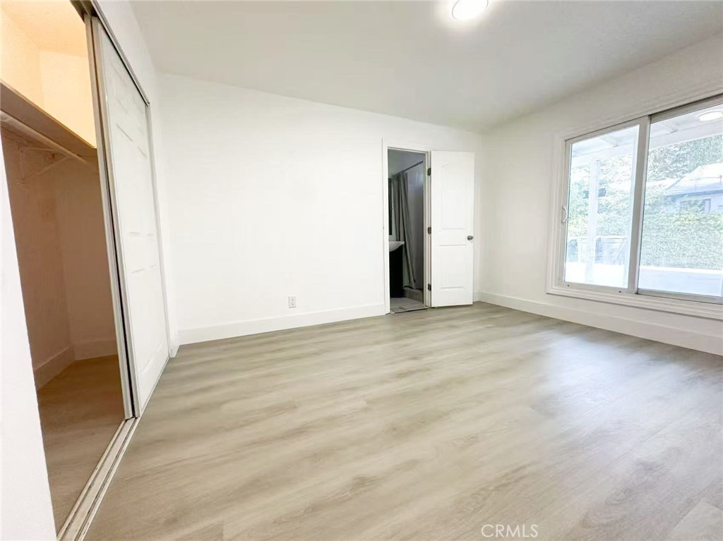 528 S Avington Avenue