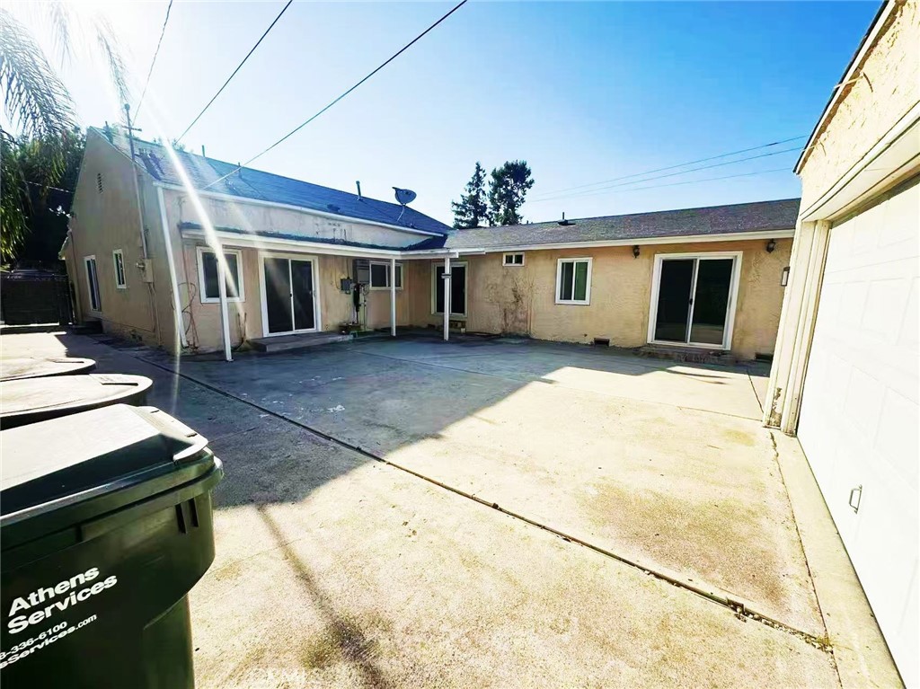 528 S Avington Avenue