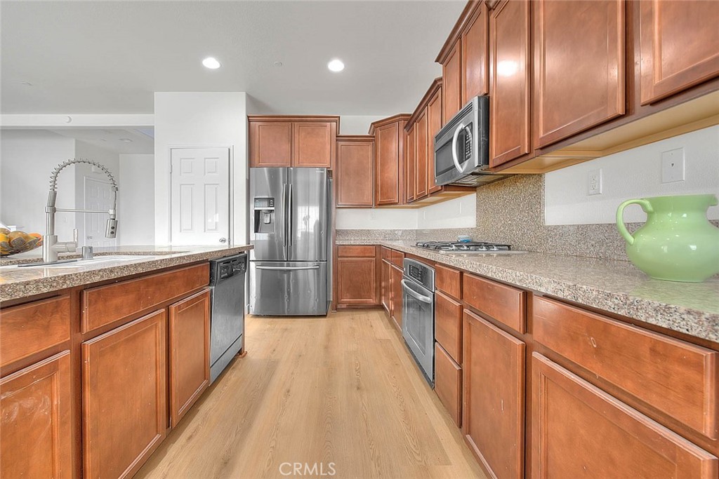 6832 Manchester Court