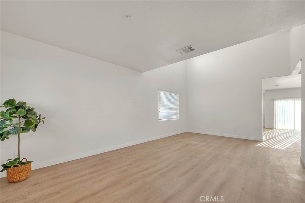 6832 Manchester Court