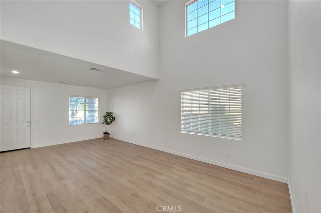 6832 Manchester Court