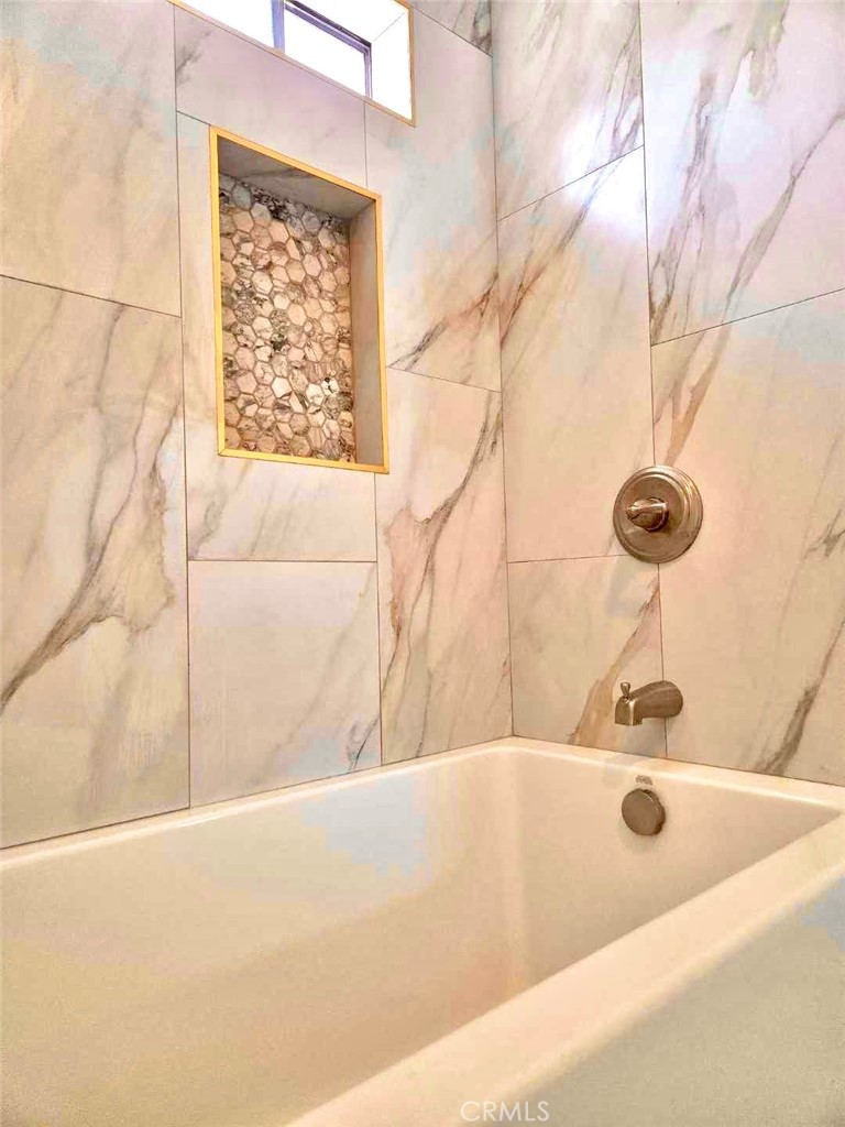 541 N Broadmoor Avenue