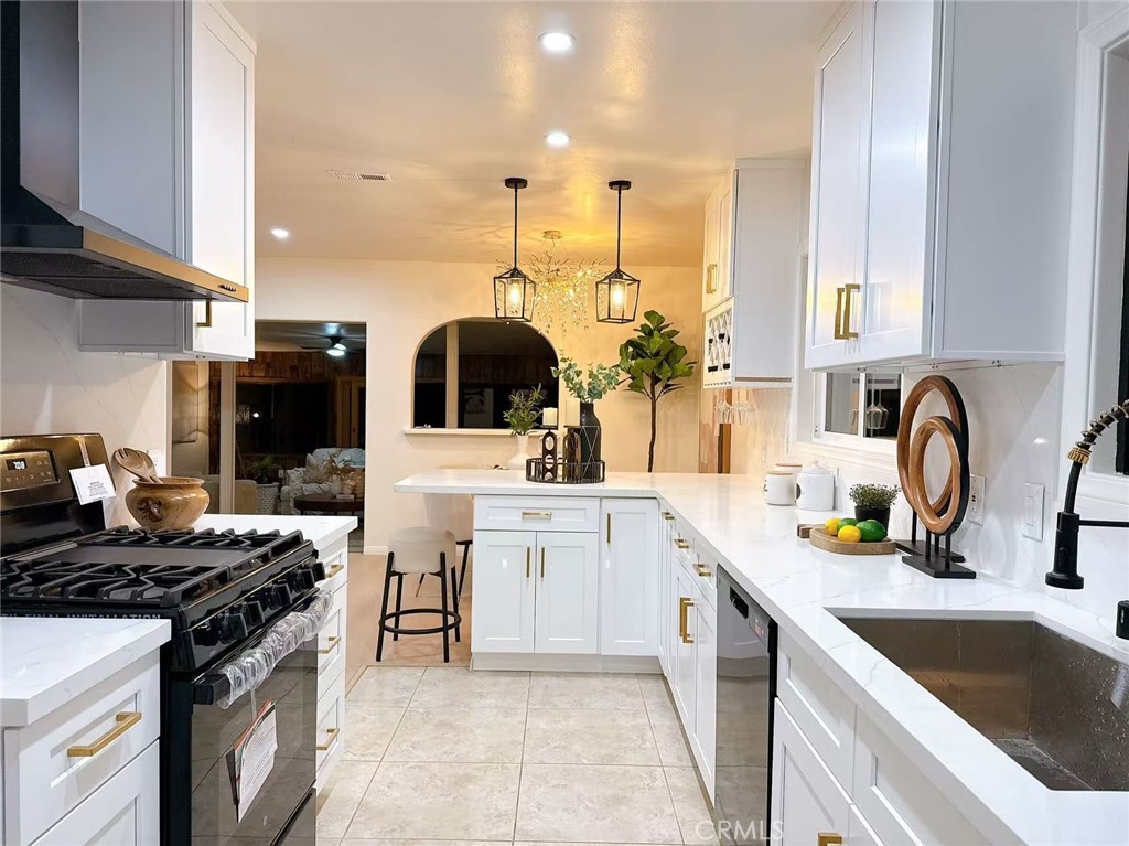 541 N Broadmoor Avenue