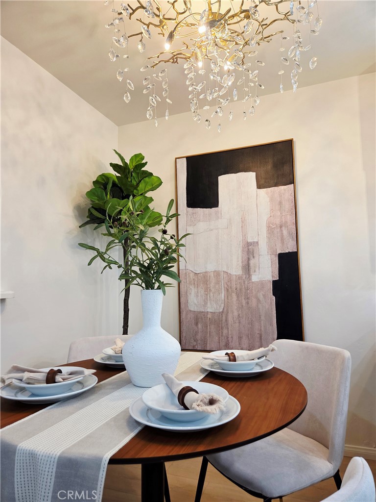 541 N Broadmoor Avenue